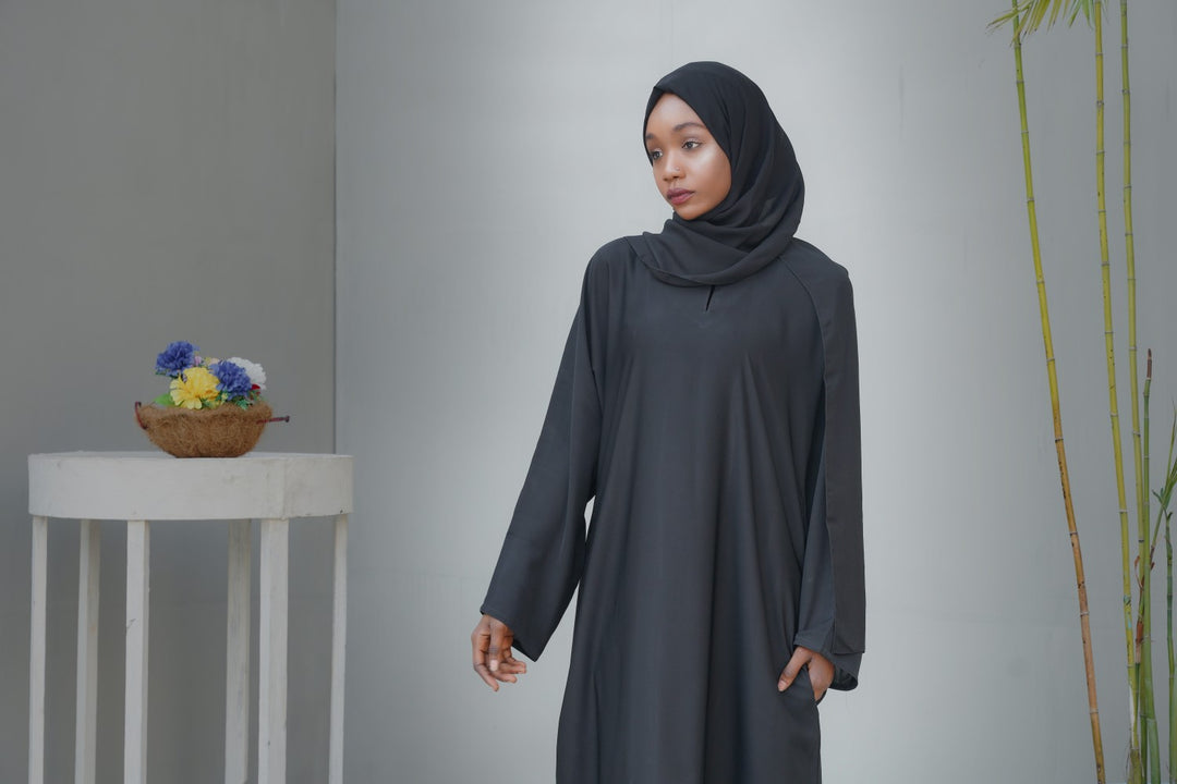 Black-Abaya-With-Pockets, Black-Abaya,Pocket-Abaya