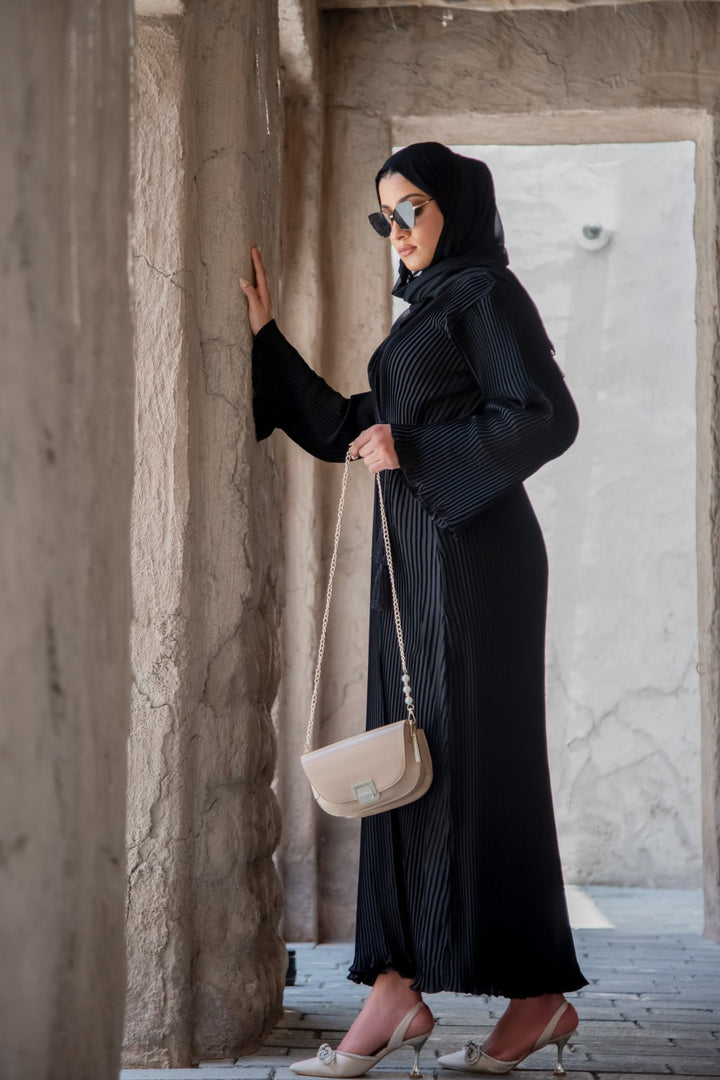 Black Crinkle Open Abaya Size 56