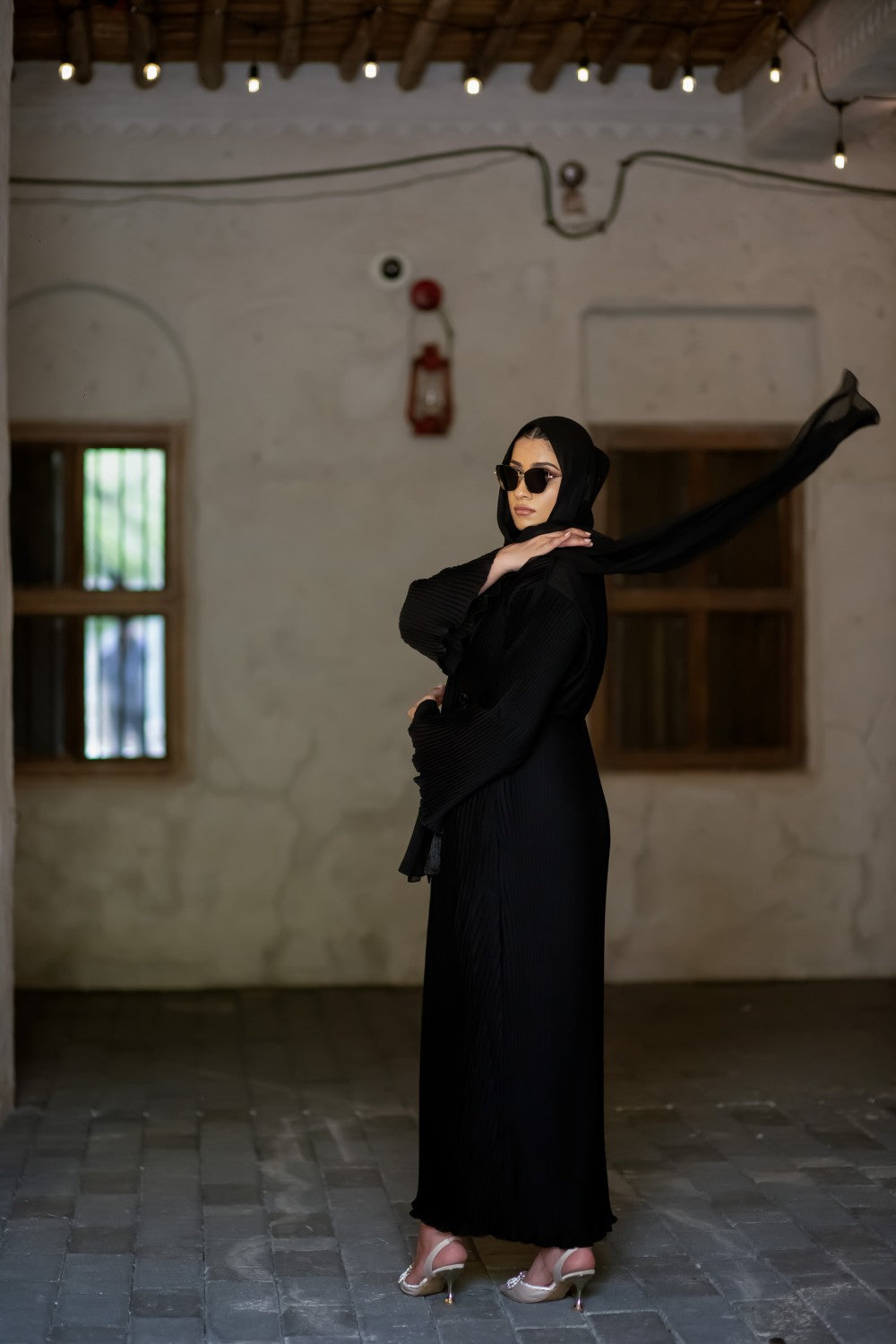 Black Crinkle Open Abaya Size 50