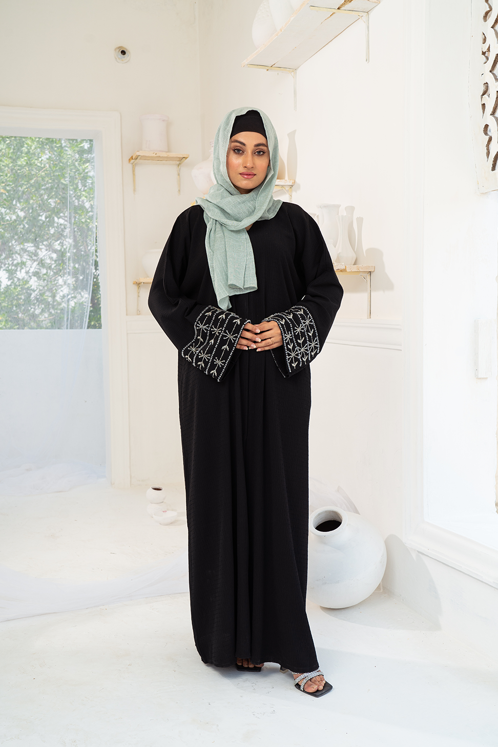 Foncé Black Buttoned Abaya Size 50