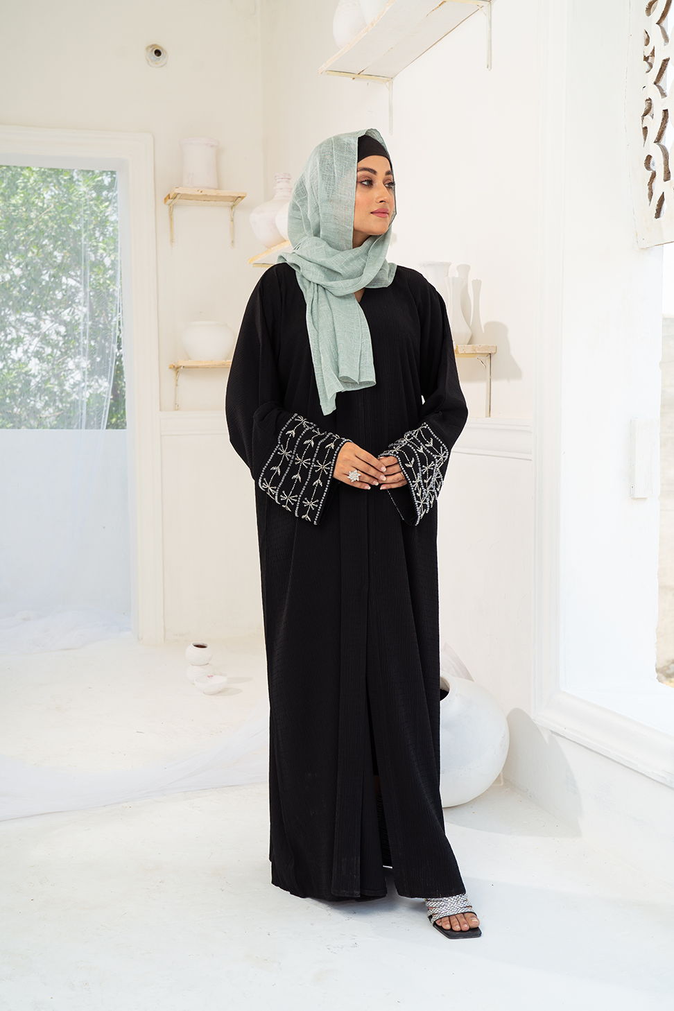 Foncé Black Buttoned Abaya Size 54