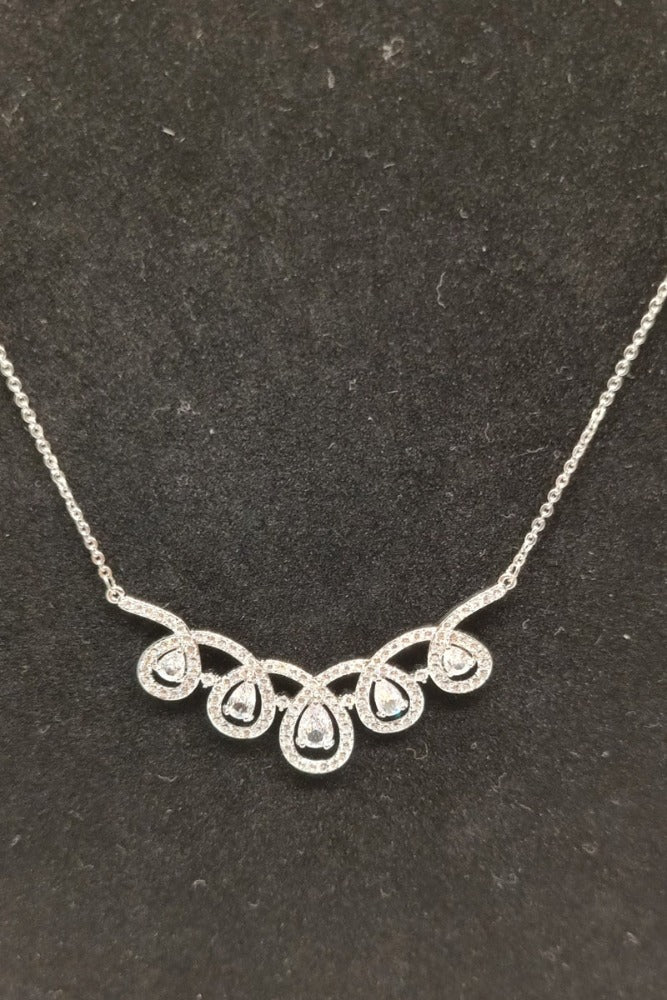 The Twist Jewellery Set