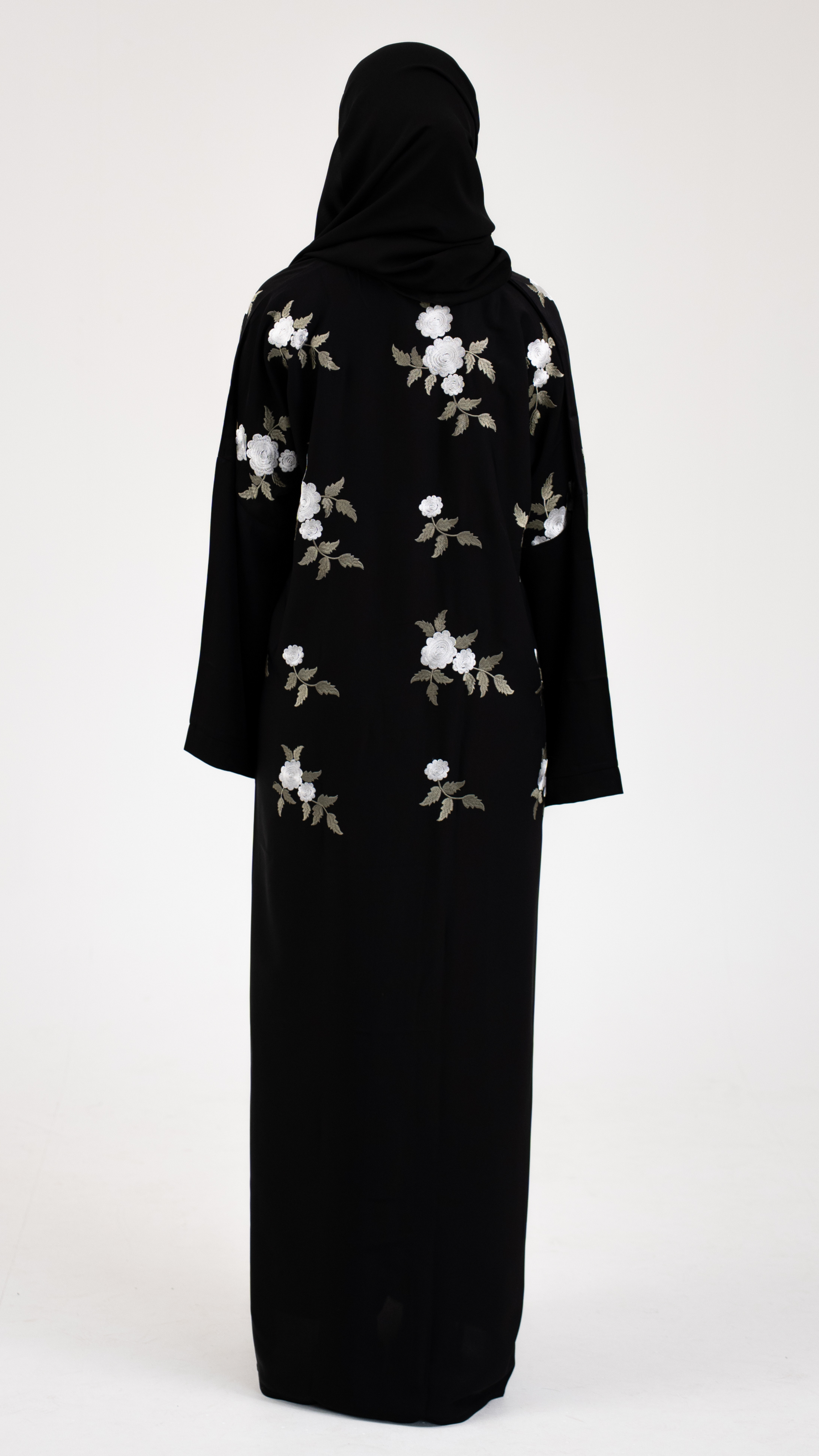 Awra Black Embroidered Abaya