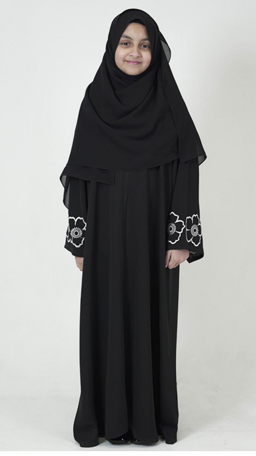 Girls Classic Charm Buttoned Abaya