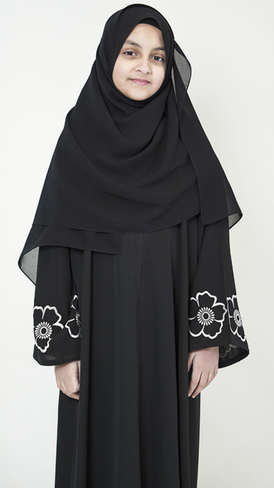 Girls Classic Charm Buttoned Abaya