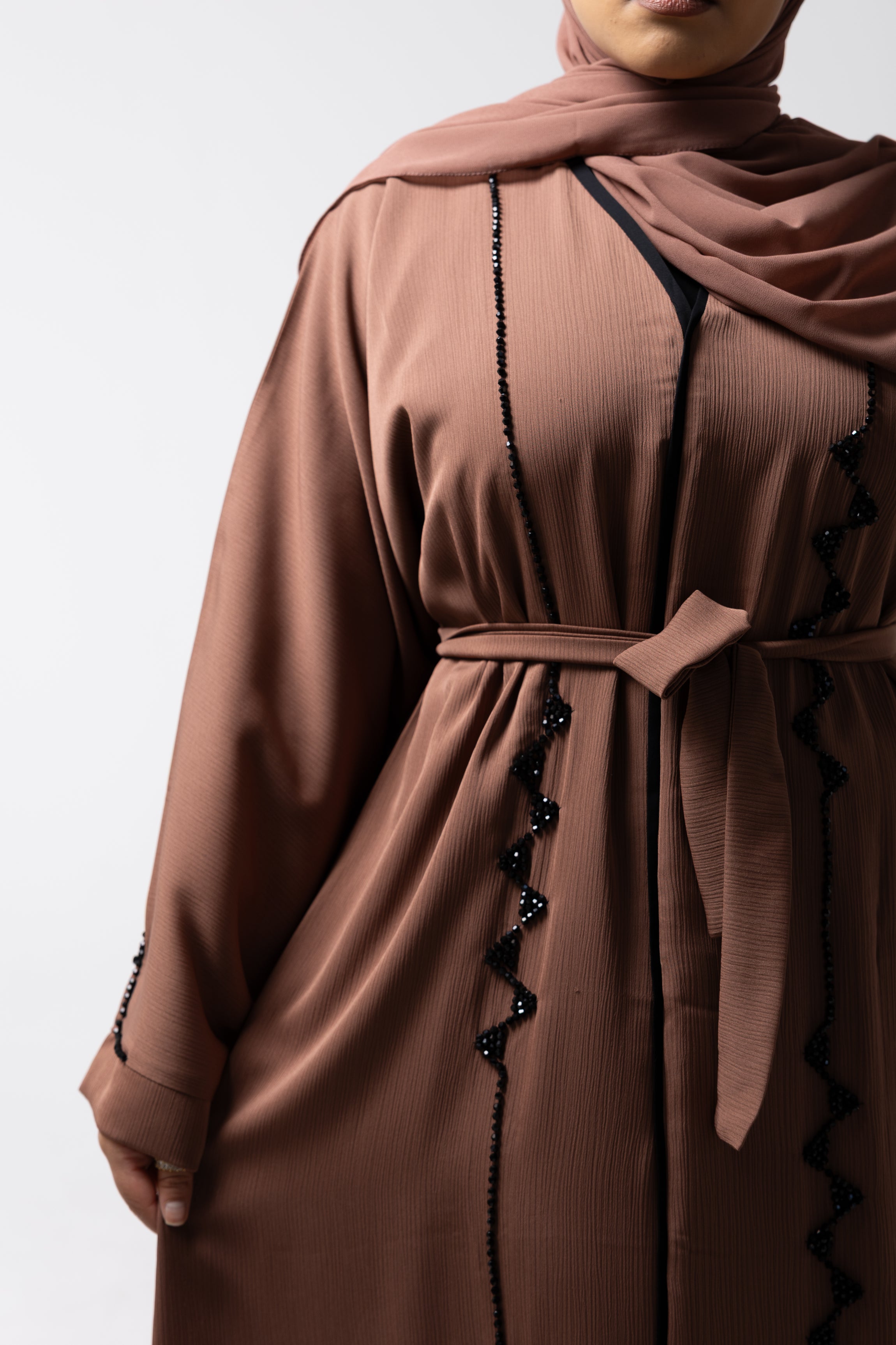 Cyra Deluxe closed Abaya