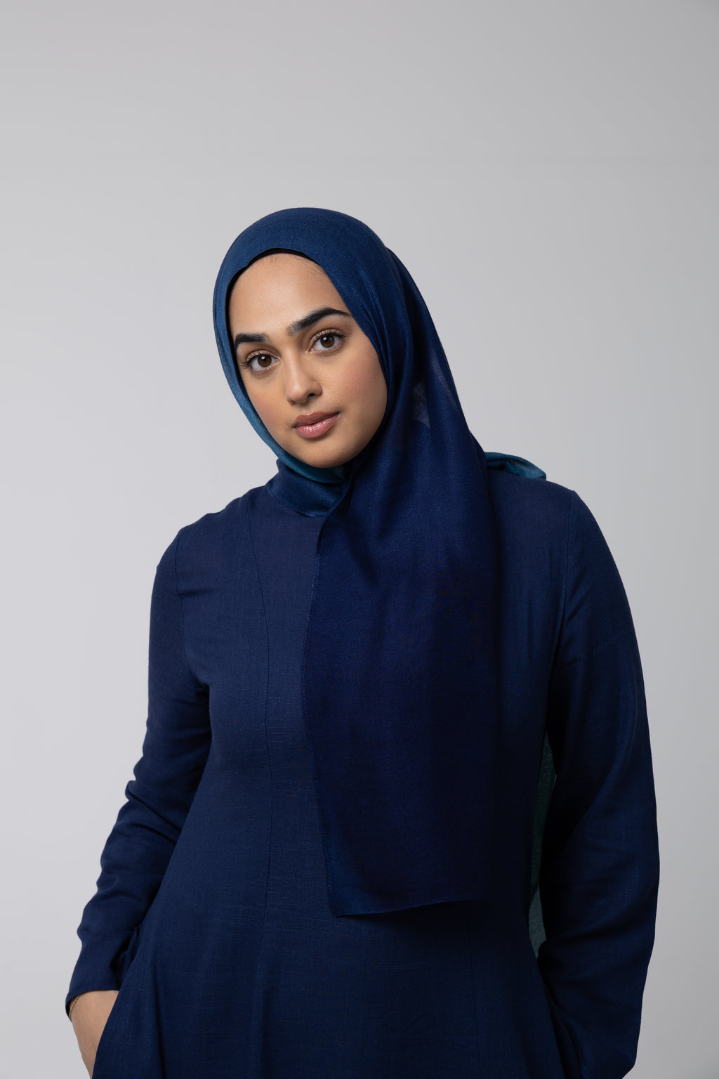 Modal 2-Tone Navy & Teal Hijab