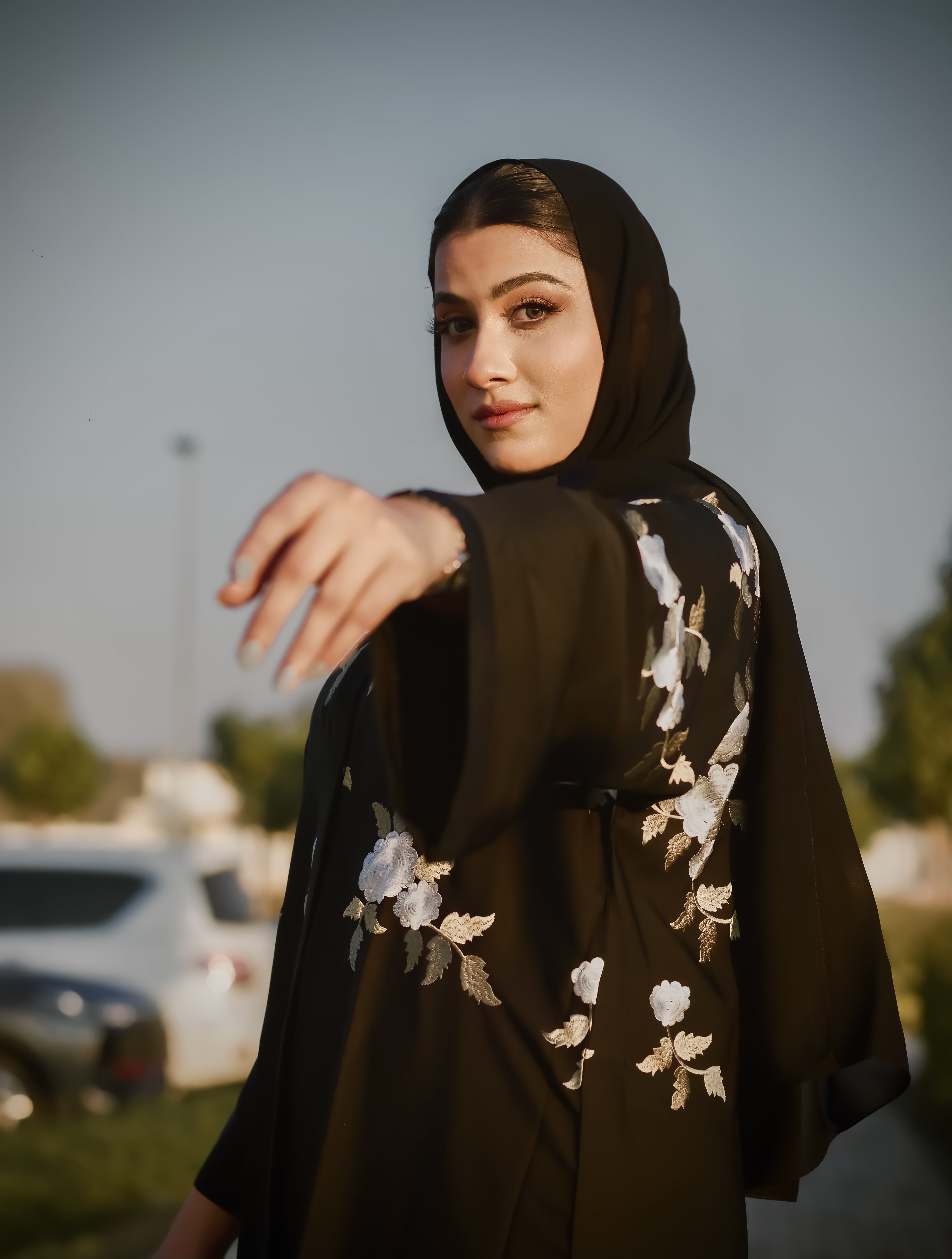 Awra Black Embroidered Abaya Size 60