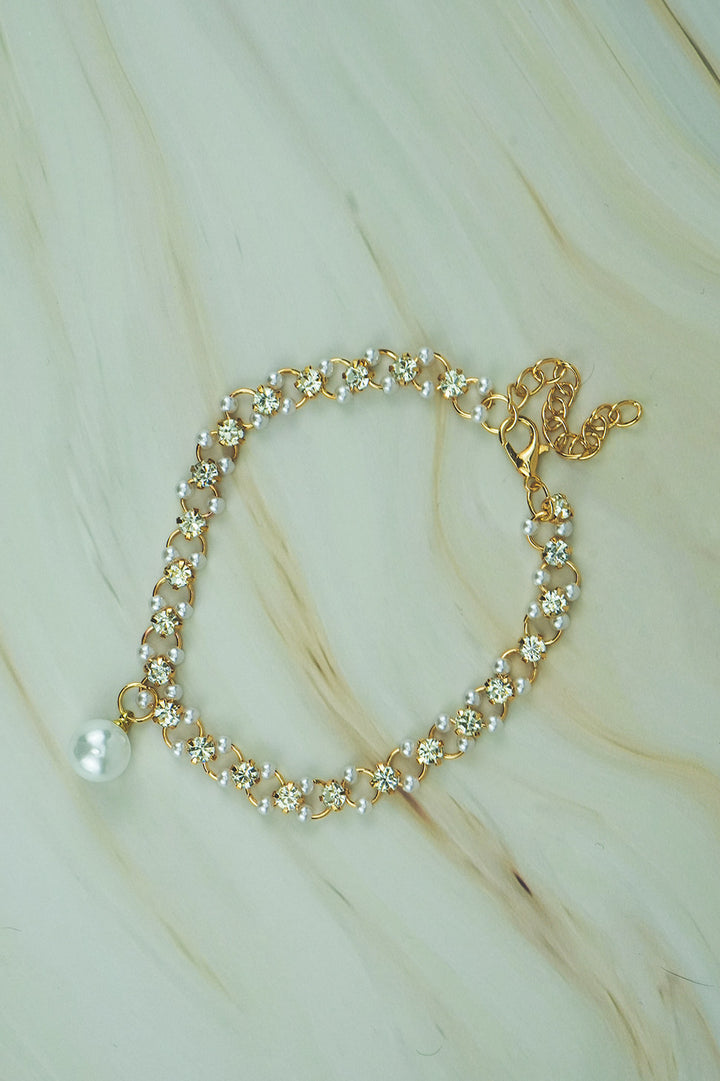 Elegant Pearl & Crystal Link Bracelet  