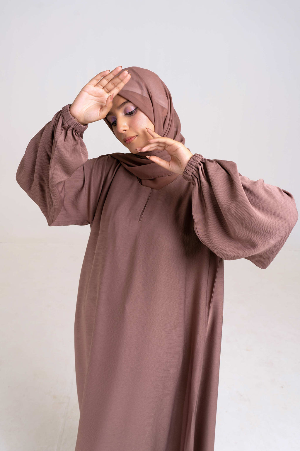 Caramel Sands Closed Abaya Size 54