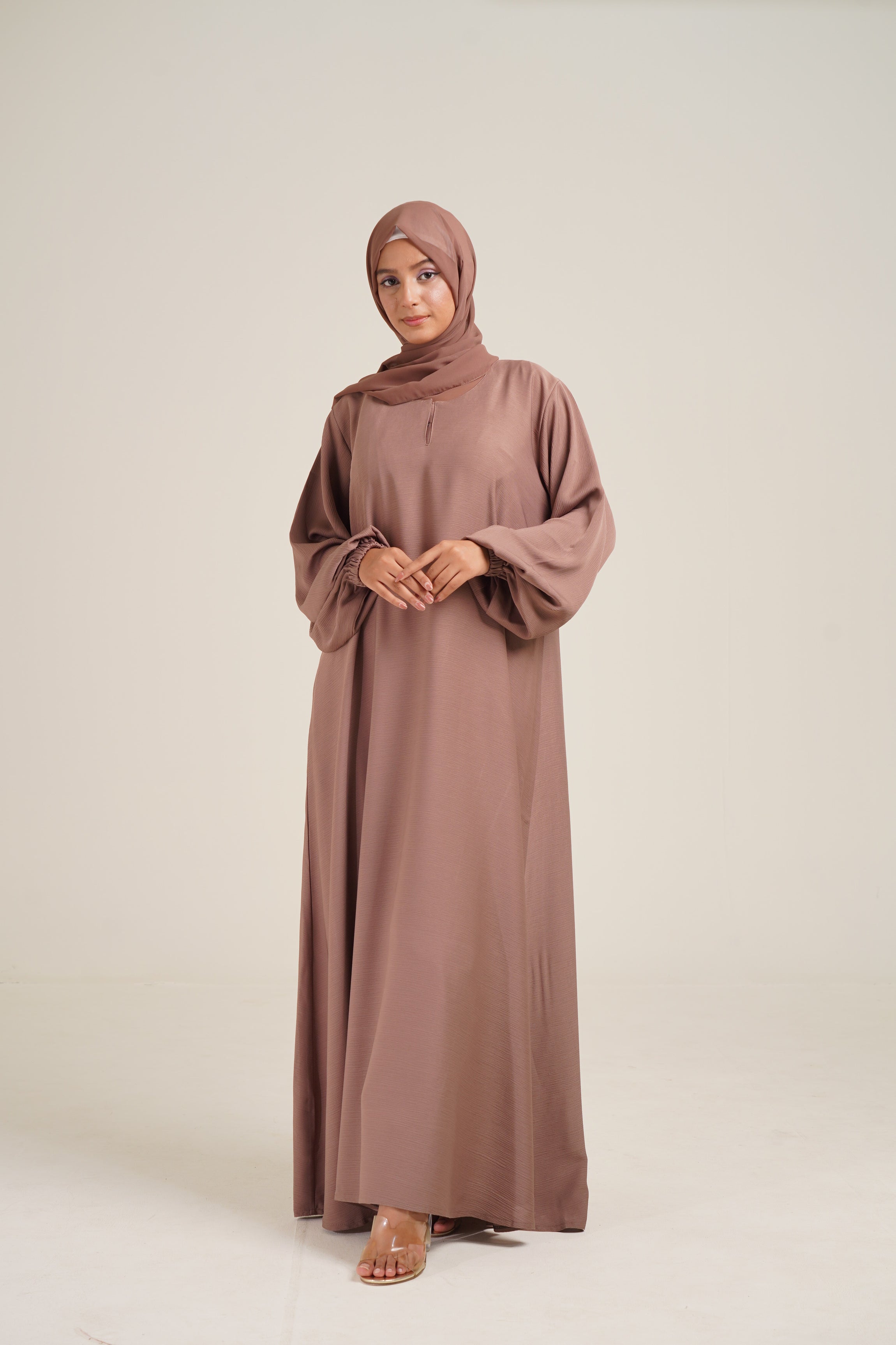 Caramel Sands Closed Abaya