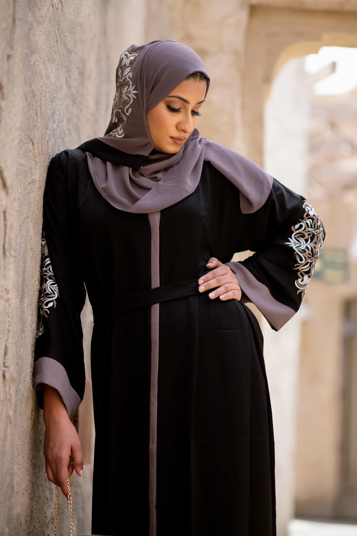 Eaqiq Abaya