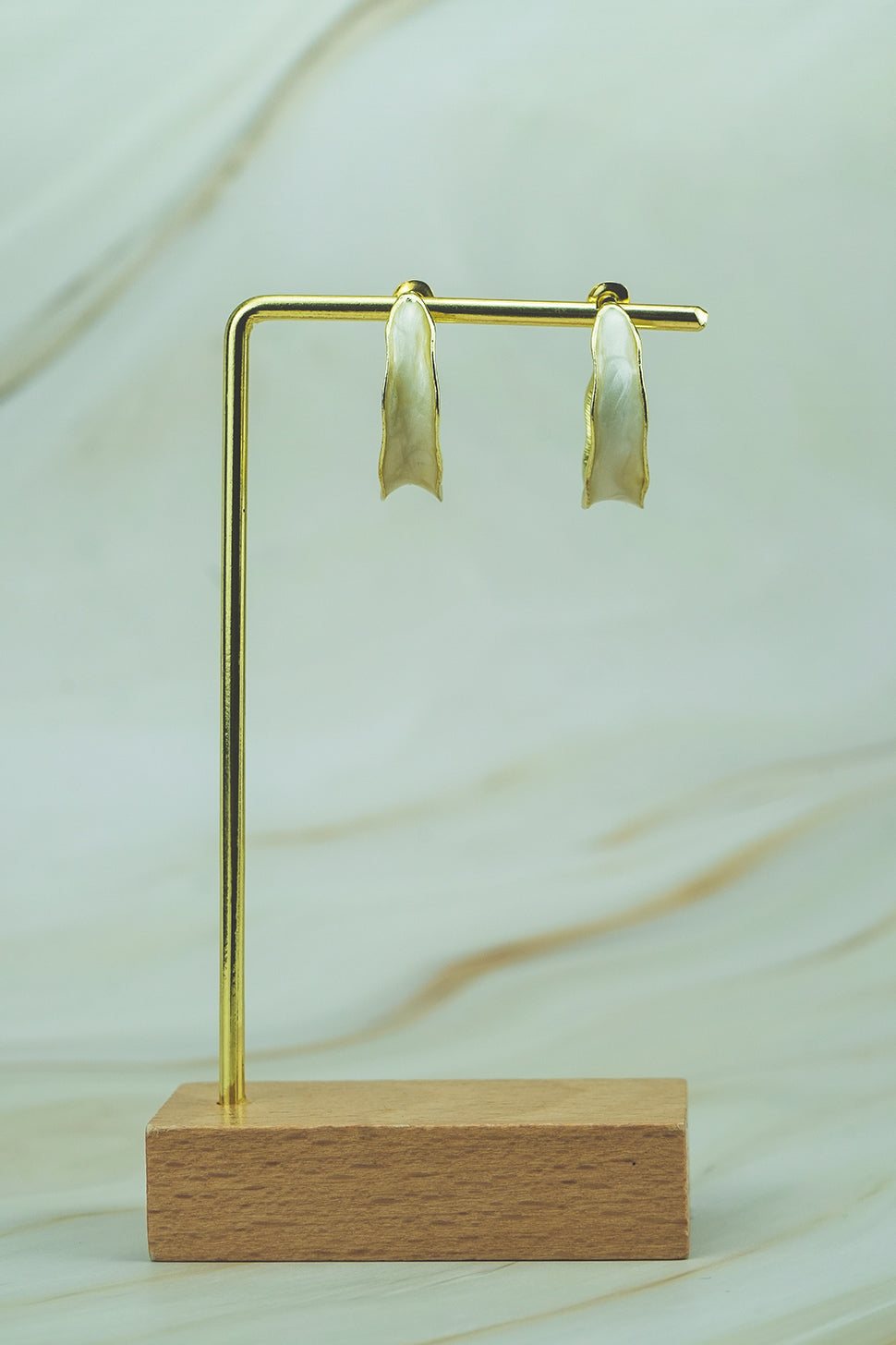 Elegant Hoop-Style Stud Earrings - Cream  