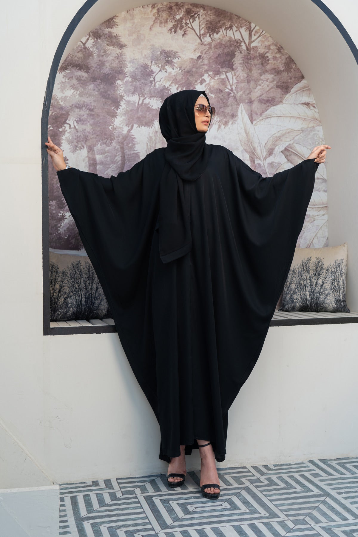 Plain black abaya best sale