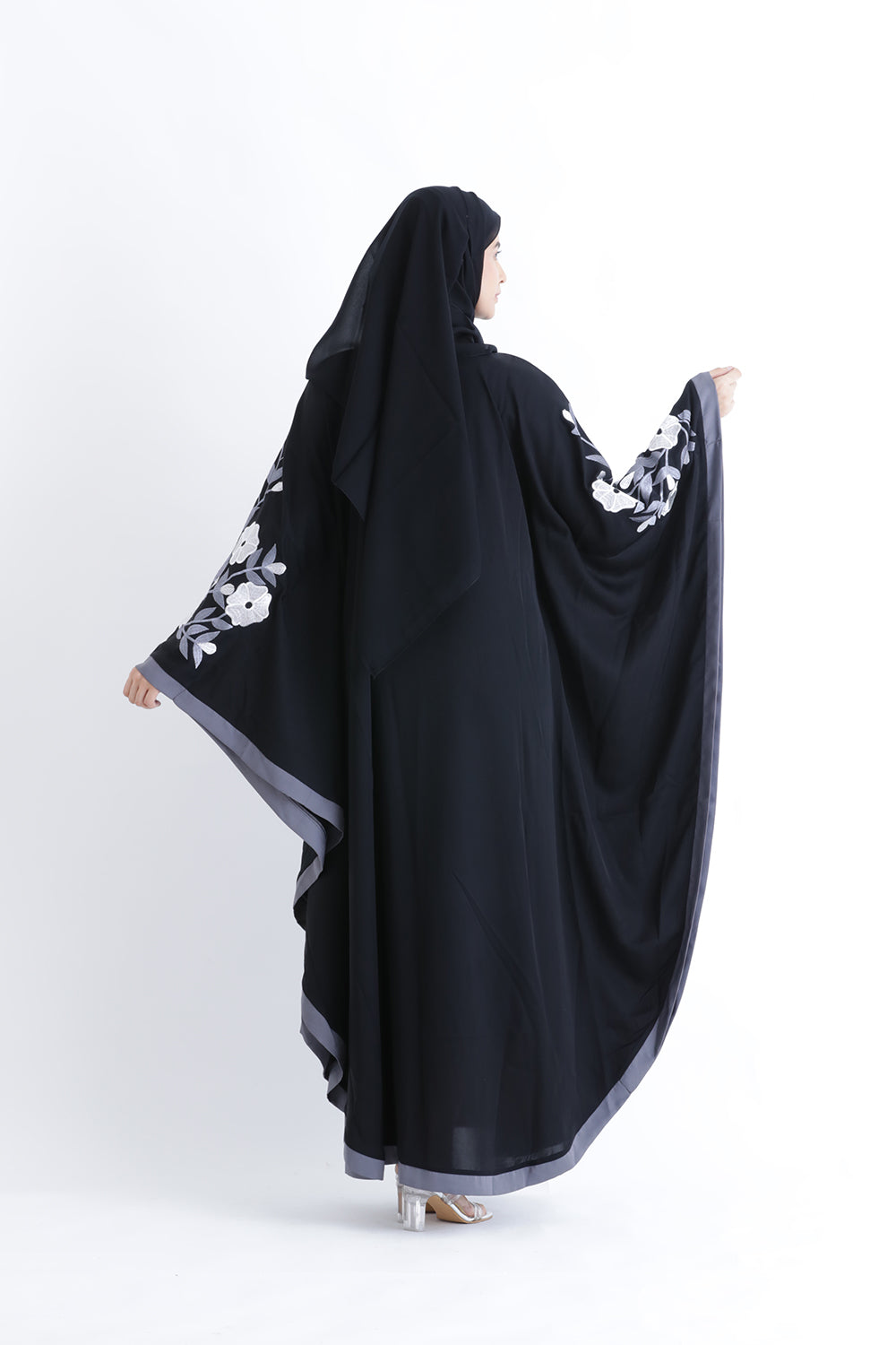 Embroidered Farasha Kaftan Abaya Size 58