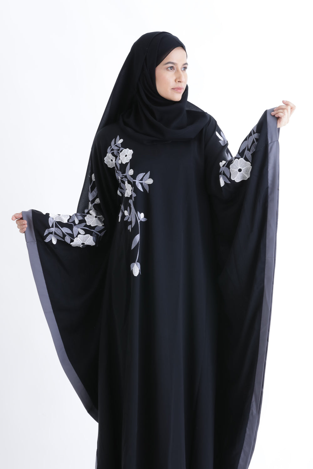 Embroidered Farasha Kaftan Abaya Size 52