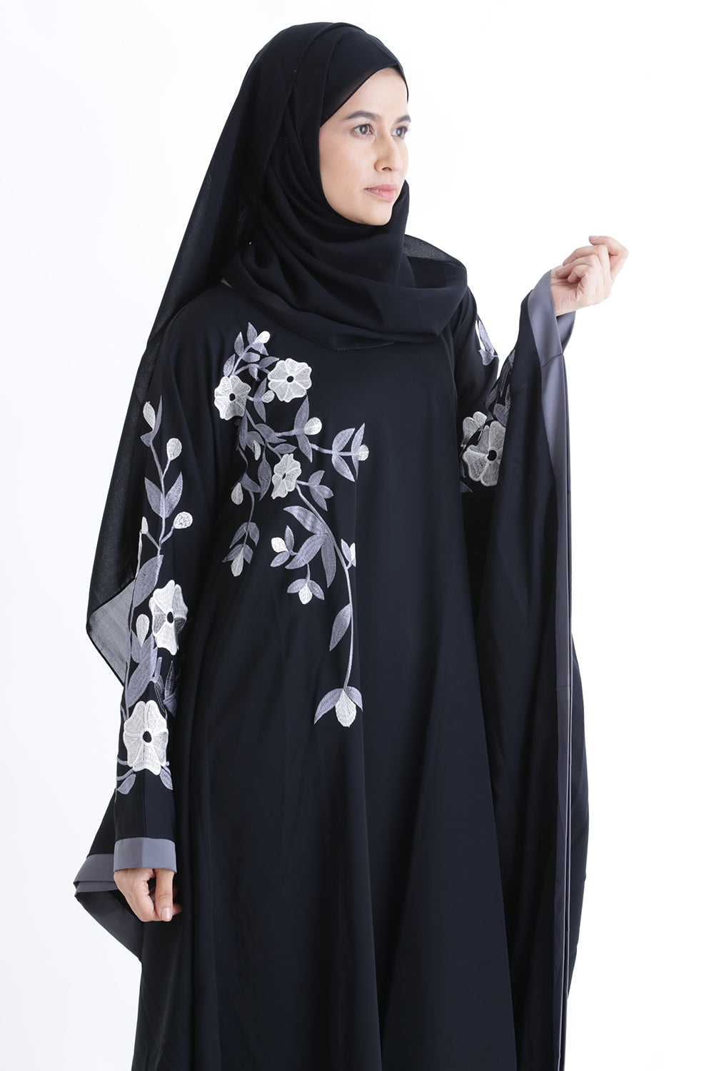 Embroidered Farasha Kaftan Abaya Size 56