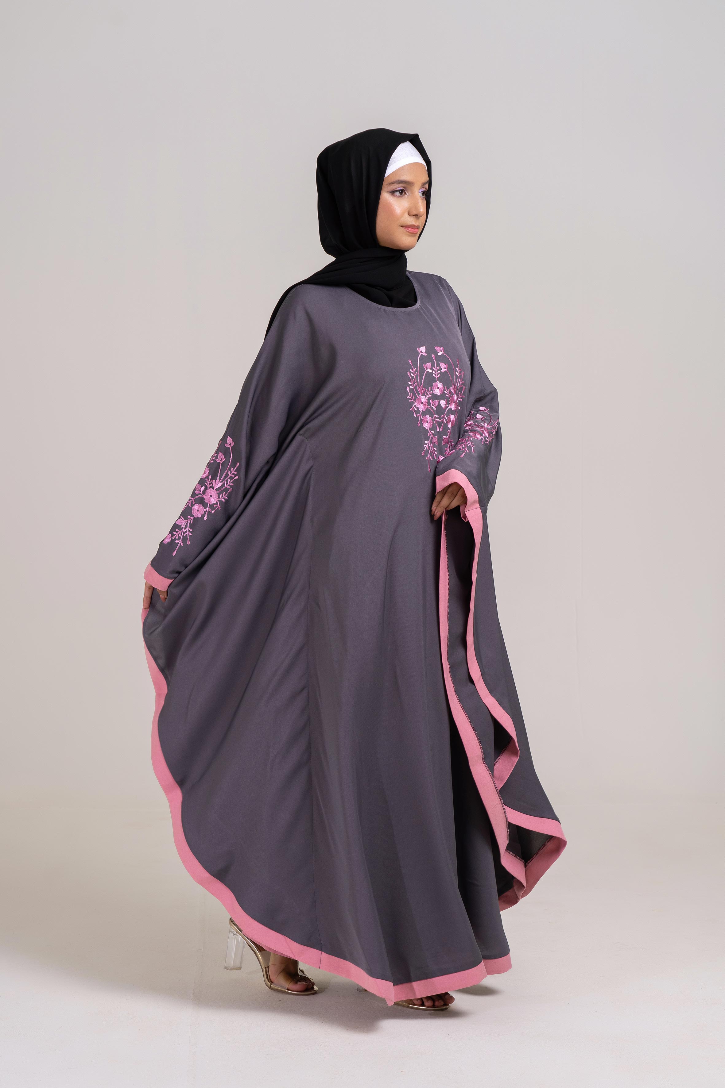 Blush Horizon Batwing Abaya Size 54