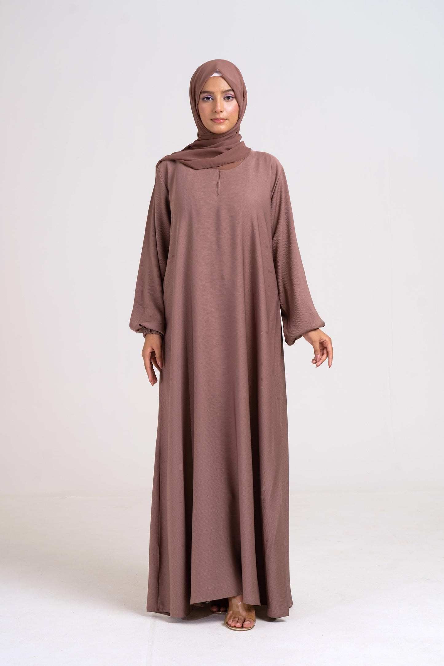 Caramel Sands Closed Abaya