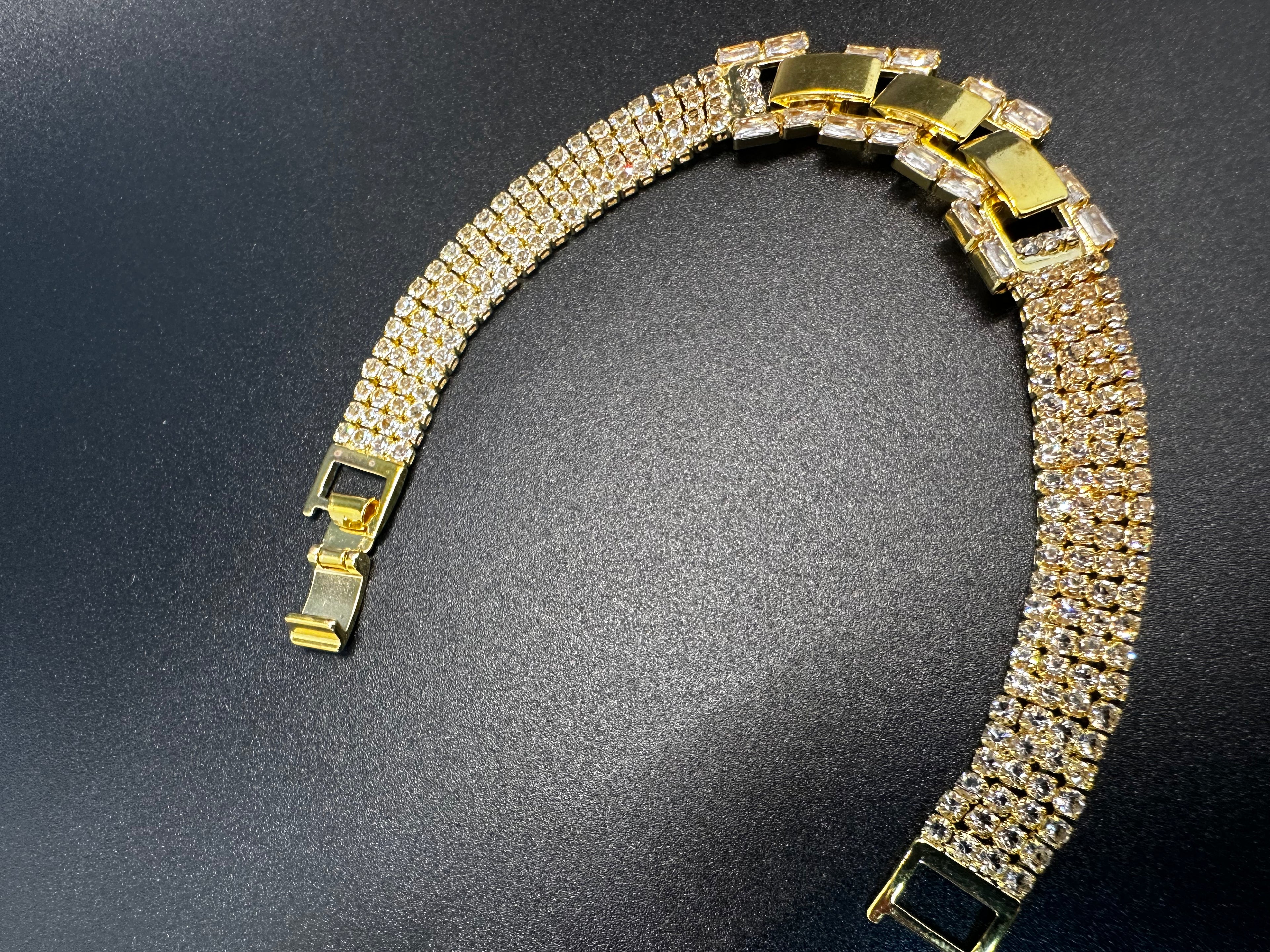 Golden Elegance Enclave Title Default Title