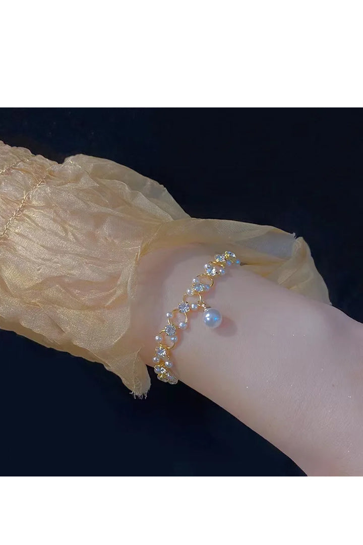 Elegant Pearl & Crystal Link Bracelet  