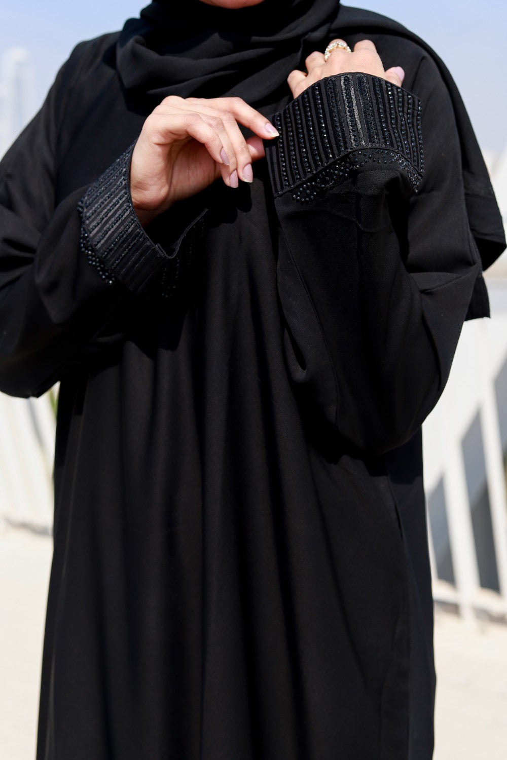 Luxury-Black-Closed-Abaya,Black-Abaya,Luxury-Abaya