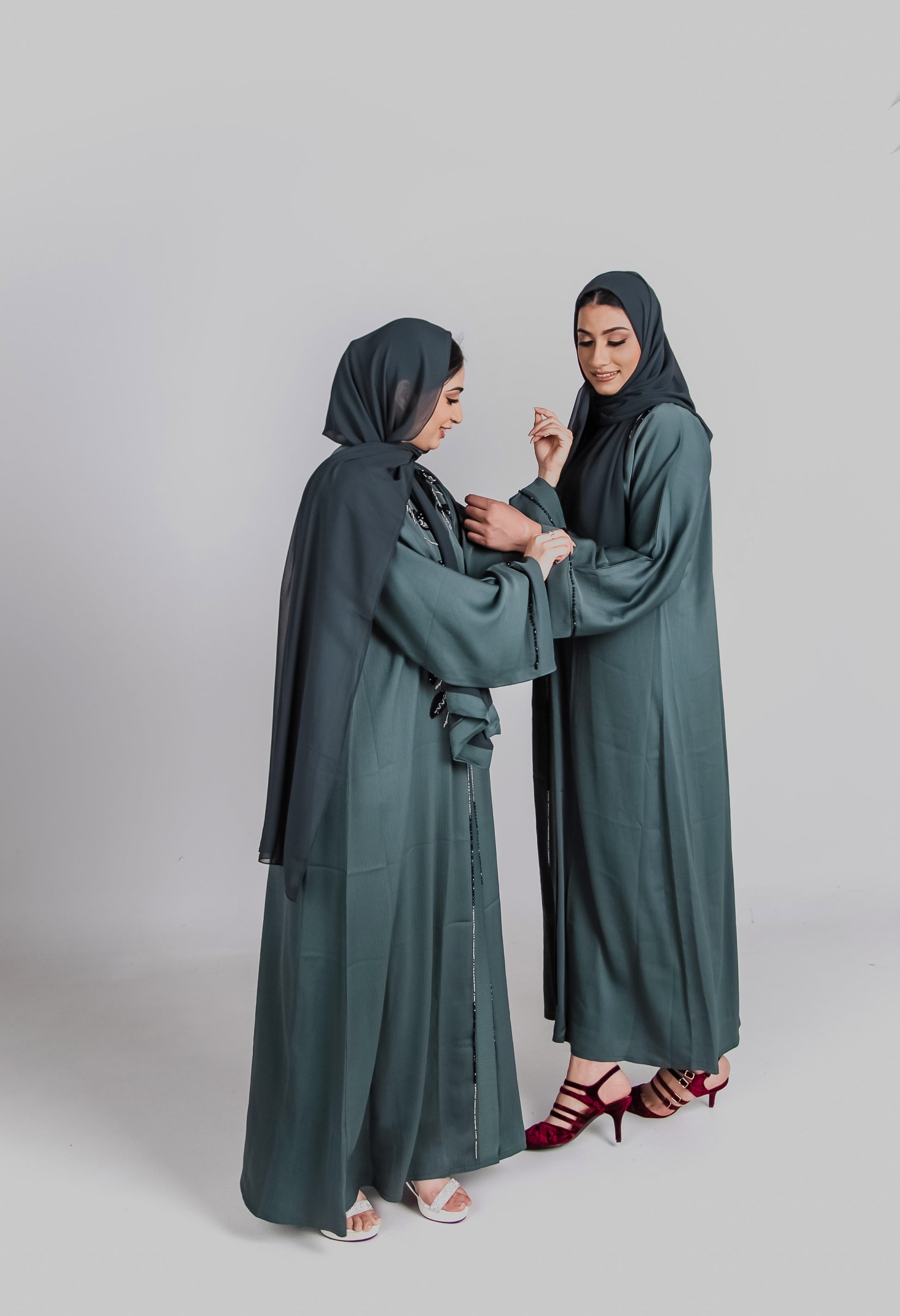serene abaya,open abaya,green abaya,lush forest abaya,smamz open abaya,modest open abaya