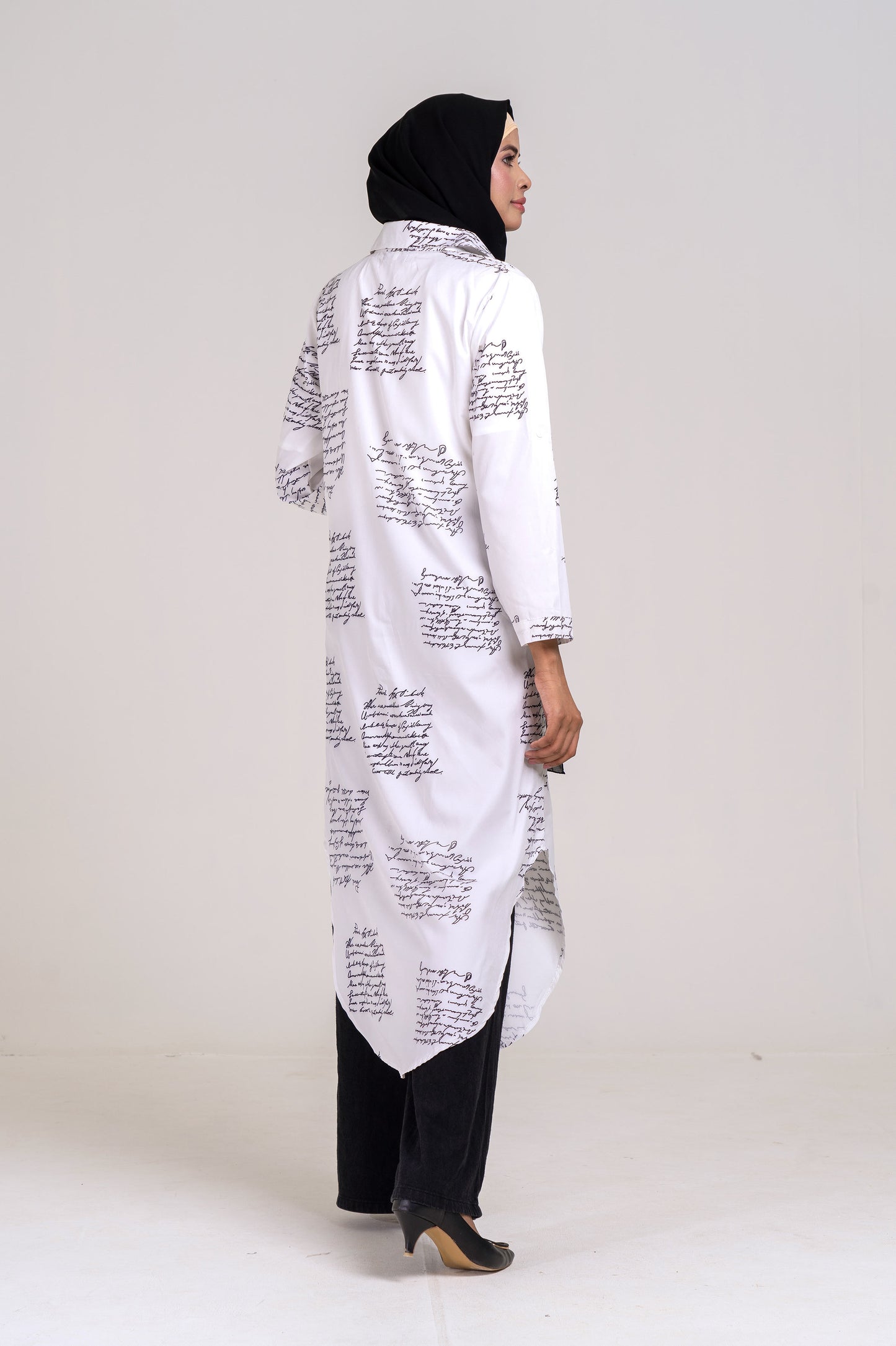 Signature Long Shirt Dress (Black and white)