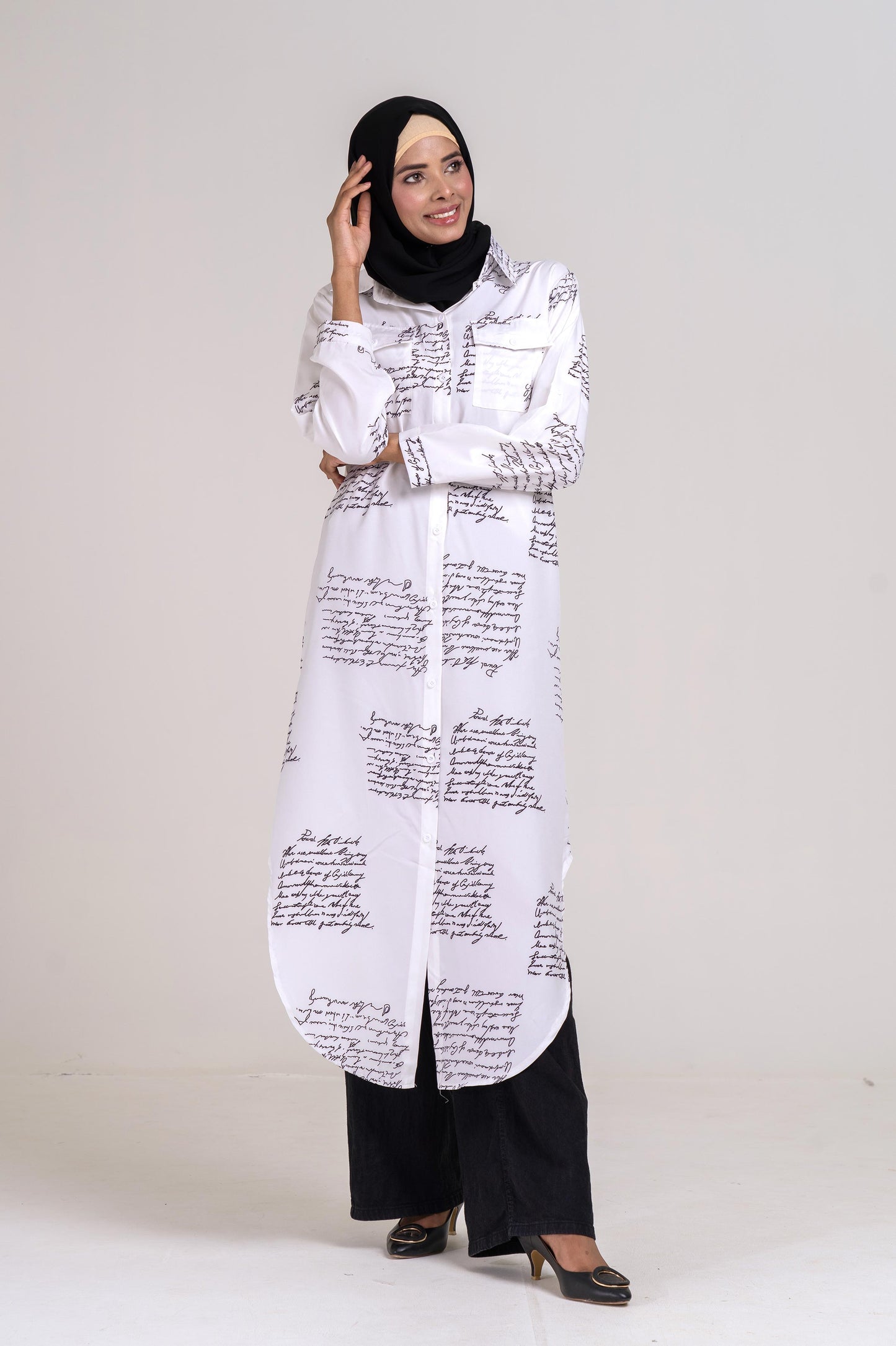 Signature Long Shirt Dress (Black and white)