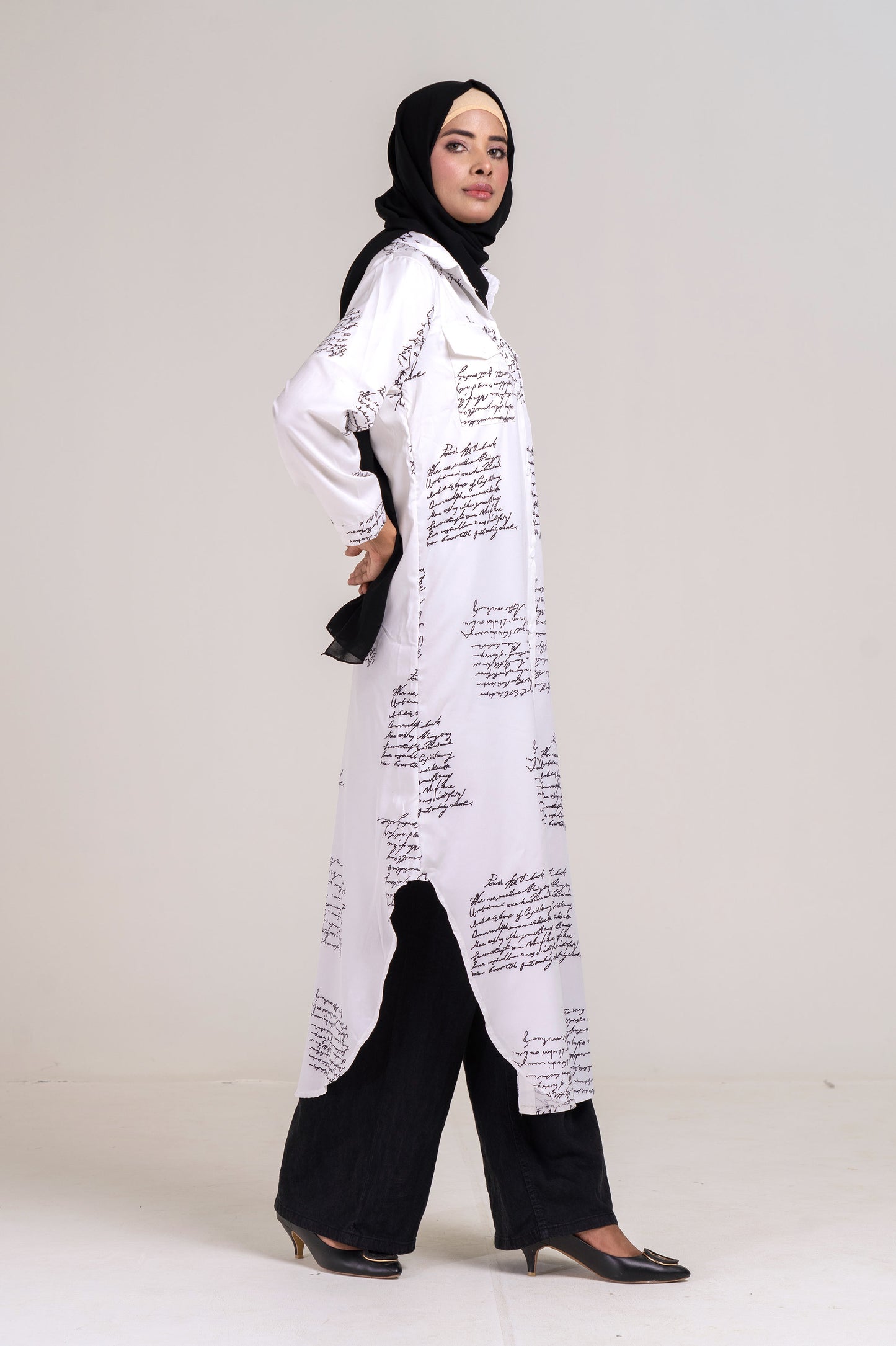 Signature Long Shirt Dress (Black and white)