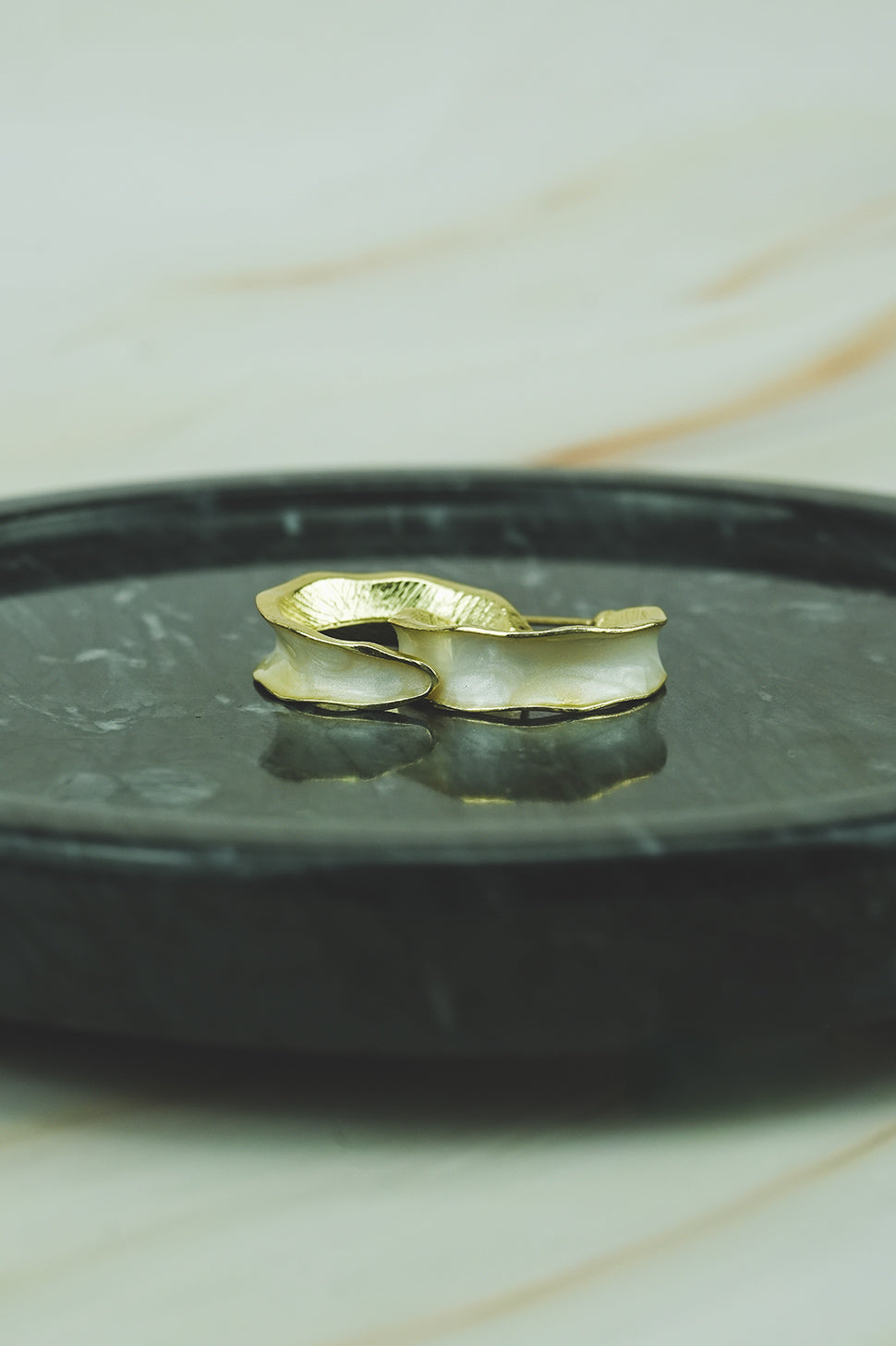 Elegant Hoop-Style Stud Earrings - Cream  
