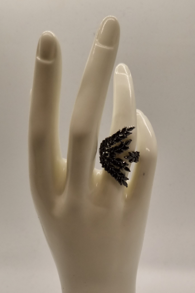 Trendy Black Ring