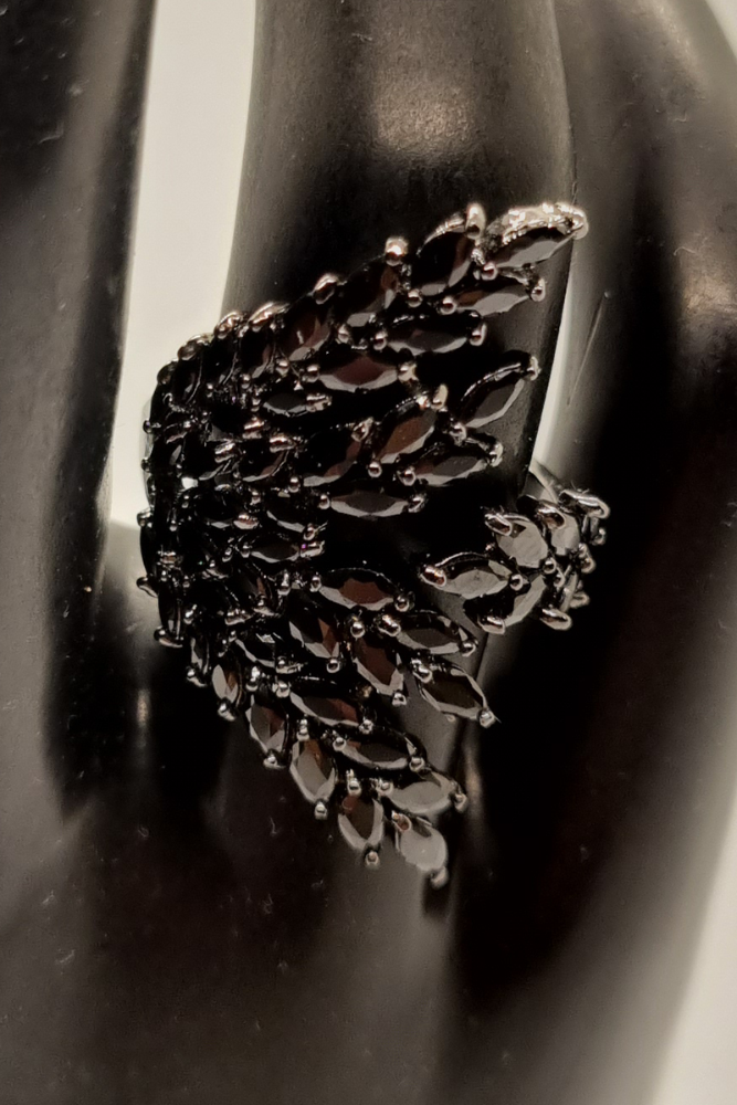 Trendy Black Ring