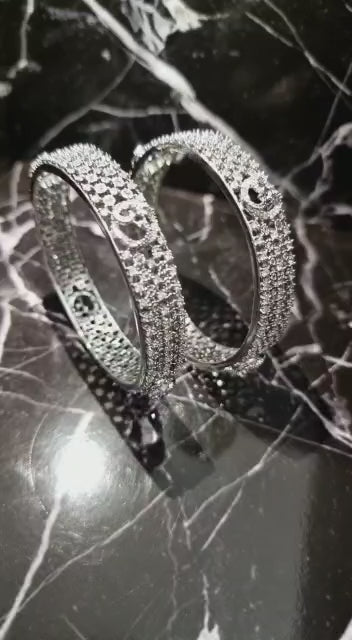 Haya Silver Bangle