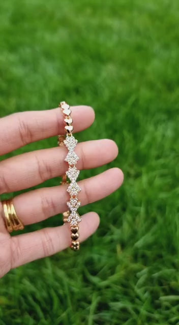 Sparkling Gold Chain Bracelet